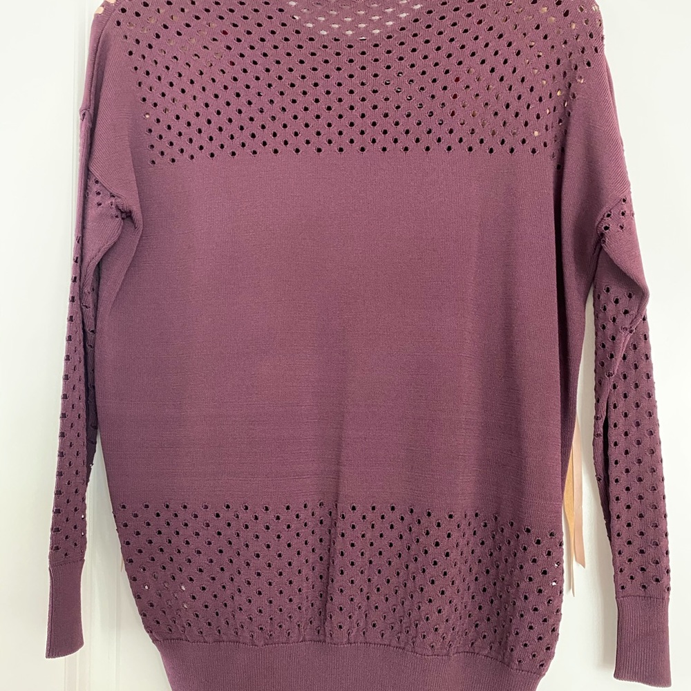 Sweater - Picture 4 of 7